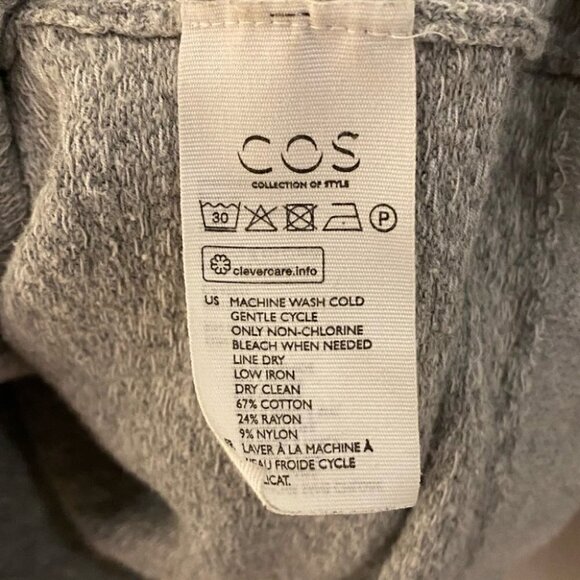Cos Pullover Sweater Gray v neckline Size Small - Picture 10 of 15